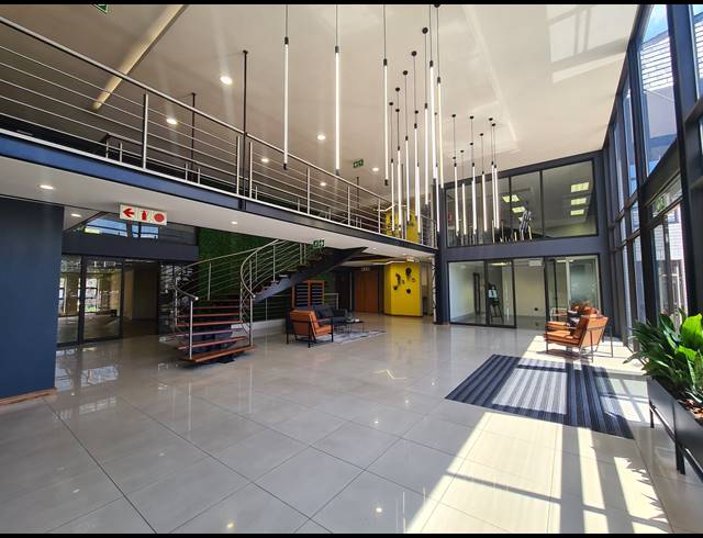 277M² OFFICE TO LET IN HURLINGHAM